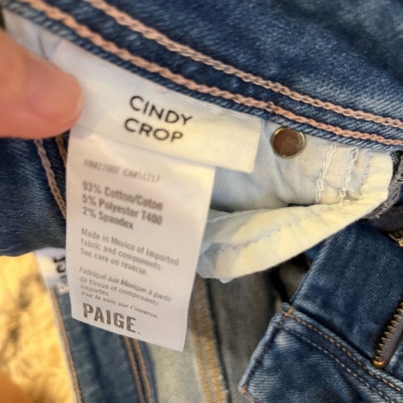 Paige Cindy Crop destructed denim  Jeans in size 26 - Picture 4 of 5